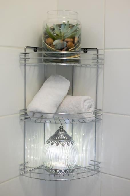 ספליט Bella Vista - Cozy Apartments With Easy Check-In And Free Parking מראה חיצוני תמונה