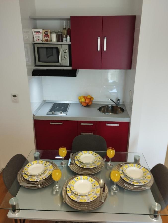 ספליט Bella Vista - Cozy Apartments With Easy Check-In And Free Parking מראה חיצוני תמונה