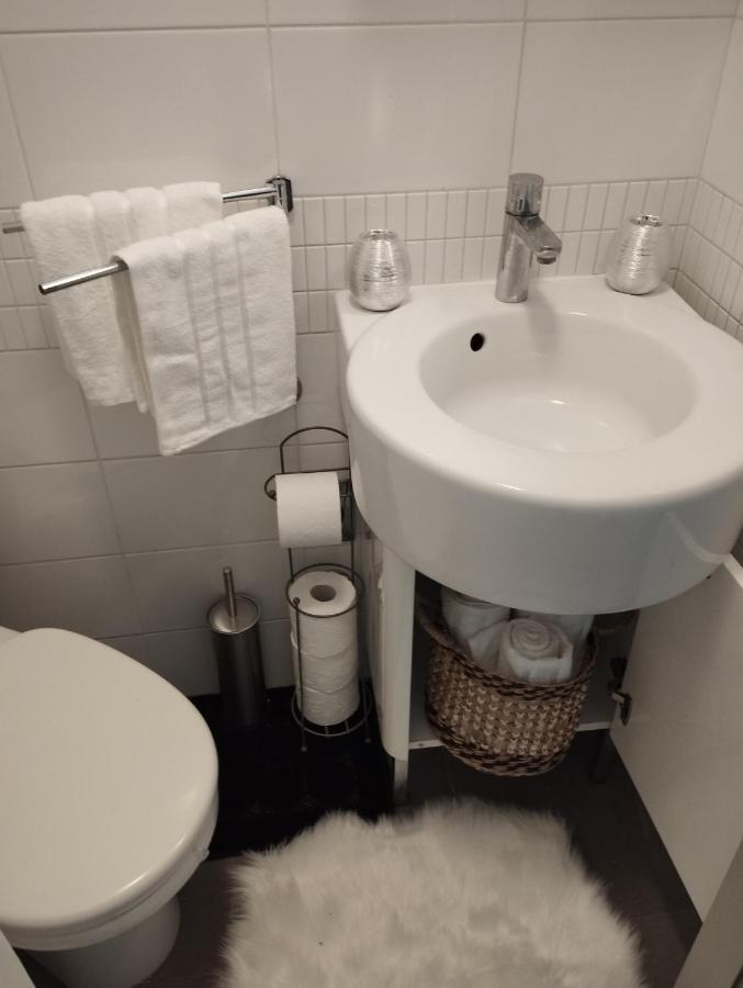 ספליט Bella Vista - Cozy Apartments With Easy Check-In And Free Parking מראה חיצוני תמונה