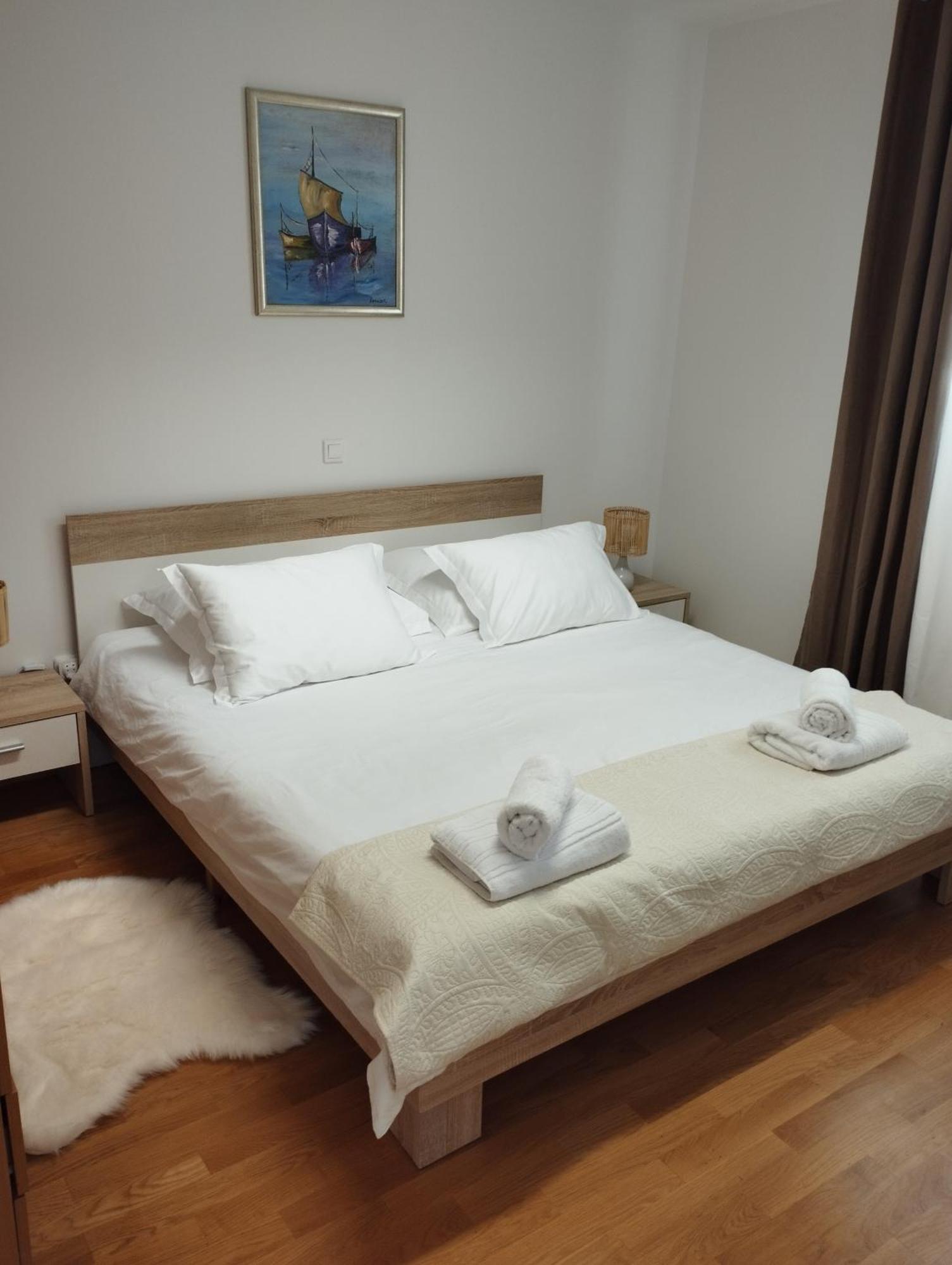 ספליט Bella Vista - Cozy Apartments With Easy Check-In And Free Parking מראה חיצוני תמונה